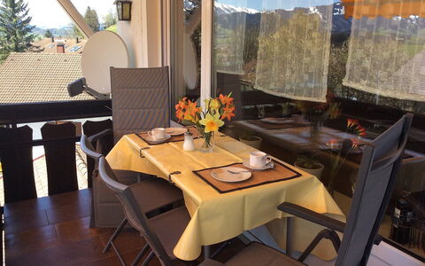 Panorama: Property, Room, Table, Furniture, Yellow, Interior Design, Outdoor Table, Kitchen & Dining Room Table, Restaurant, Patio