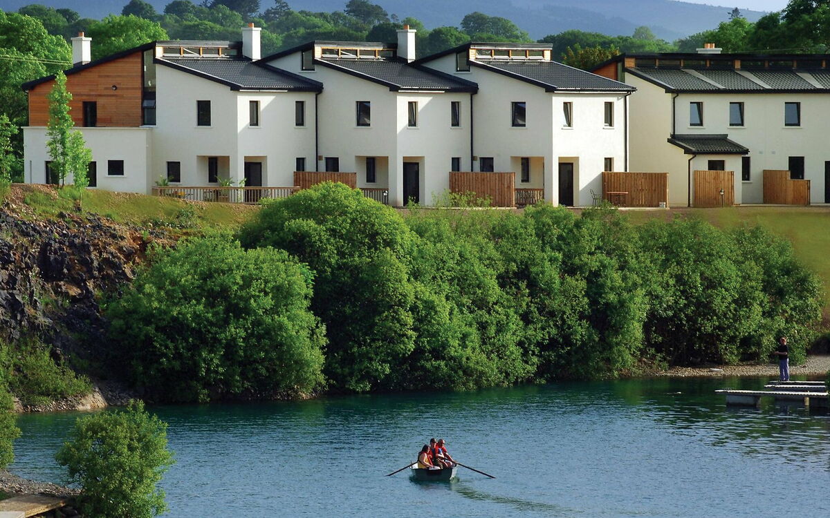 Accommodation:&nbsp;Ballyhass Lakes 100.1