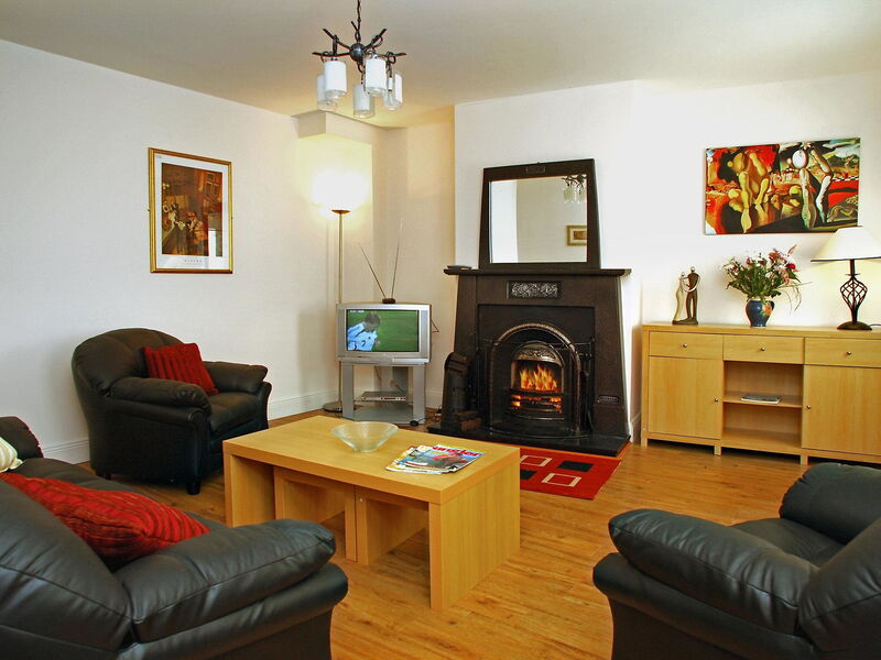 Accommodation:&nbsp;Ballyhass Lakes 100.2