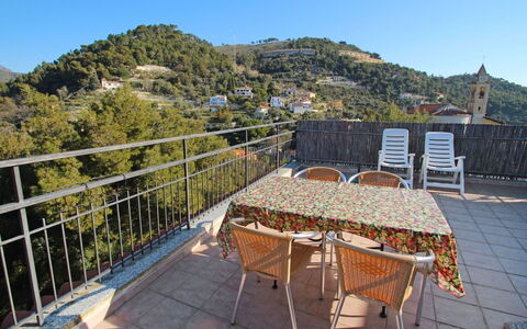 Il Cippo: Property, Town, Real Estate, Tourism, House, Building, Sky, Tree, Mountain, Room