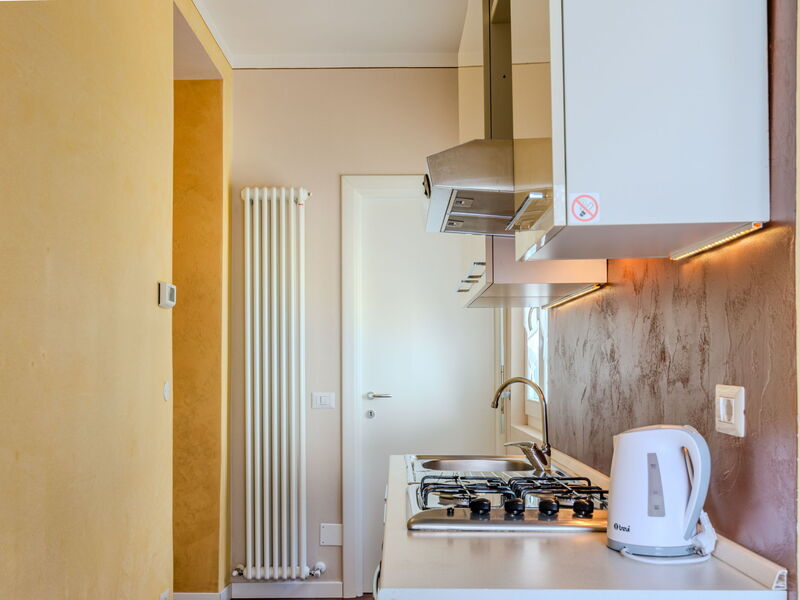 Accommodation:&nbsp;Sole 1.2