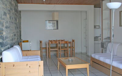 Accommodation:&nbsp;C Superior 100.4