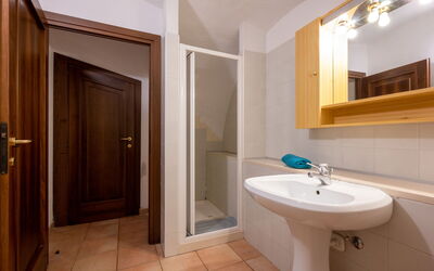Accommodation:&nbsp;Grand Sarriod 100.1