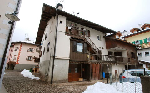 Garibaldi: Property, House, Building, Neighbourhood, Town, Winter, Architecture, Real Estate, Home, Sky