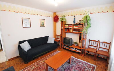 Accommodation:&nbsp;La Busa 100.1