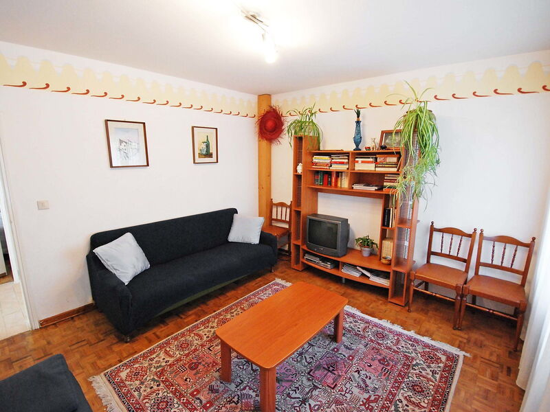 Accommodation:&nbsp;La Busa 100.1