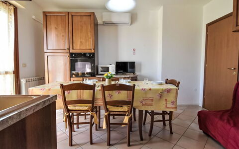 Accommodation:&nbsp;Mediterraneo 300.16