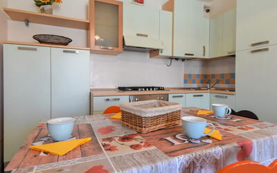 Accommodation:&nbsp;Solmare 350.14