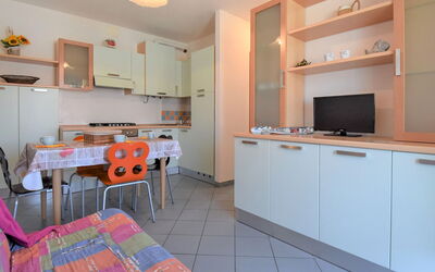 Accommodation:&nbsp;Solmare 350.14