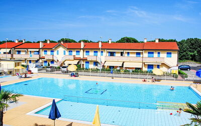 Accommodation:&nbsp;Solmare 350.53