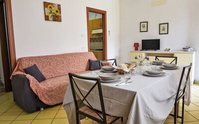 Accommodation:&nbsp;Solmare 350.53