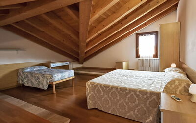 Accommodation:&nbsp;Solmare 350.53