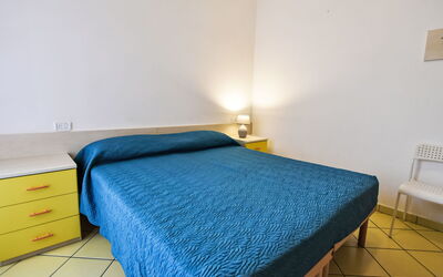 Accommodation:&nbsp;Solmare 350.53