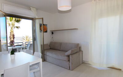 Accommodation:&nbsp;Cala Luna 140.1