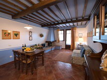 Accommodation:&nbsp;Lari 150.1