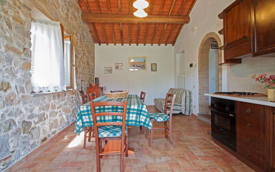 Accommodation:&nbsp;Querce 200.1