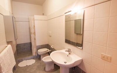 Accommodation:&nbsp;I Tigli 200.1