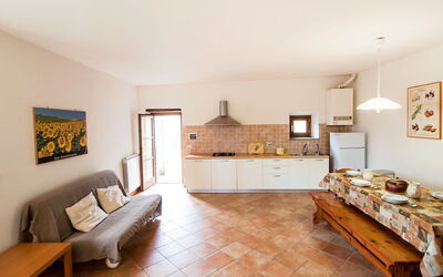 Accommodation:&nbsp;I Noccioli 200.2