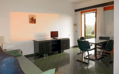 Accommodation:&nbsp;Costa di Kair ed Din 100.1