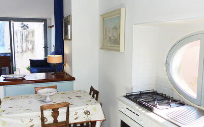 Lo Scuopolo 10.2: Property, Room, Furniture, Interior Design, House, Building, Floor, Real Estate, Table, Kitchen