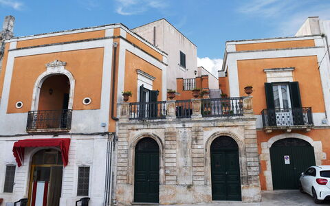 Carovigno: Architecture, Building, Arch, Town, Property, Neighbourhood, House, Facade, Sky, Urban Area