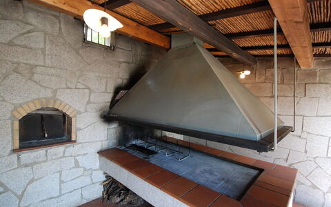 Cardedu 100: Property, Building, Wood, Interior Design, Beam, Floor, Attic, House, Flooring, Living Room