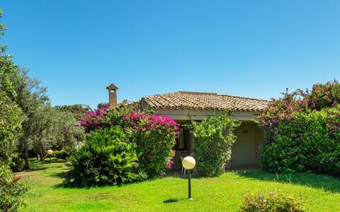 Villasimius 300: Shrub, Garden, Estate, Farmhouse, Cottage, Lawn, Hacienda, Landscaping, Eco Hotel