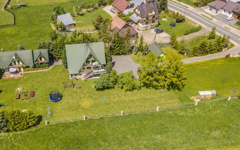 Bukowina-Czarna Gora 100: Plant, Building, Land Lot, Urban Design, House, Biome, Grass, Residential Area, Cottage, Tree