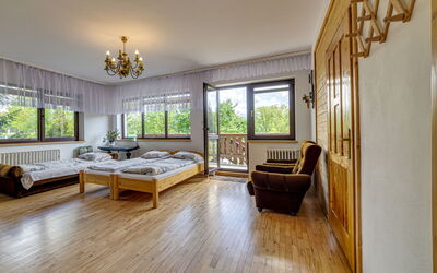 Accommodation:&nbsp;Super Hacjenda 100.2