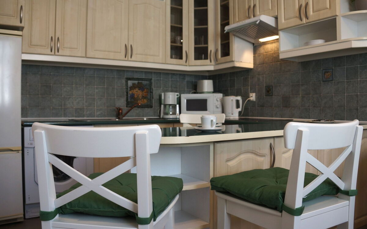 Accommodation:&nbsp;Royal Route Residence 150.10