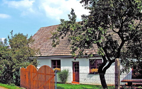 Chrastov: House, Property, Home, Tree, Residential Area, Cottage, Building, Sky, Real Estate, Architecture