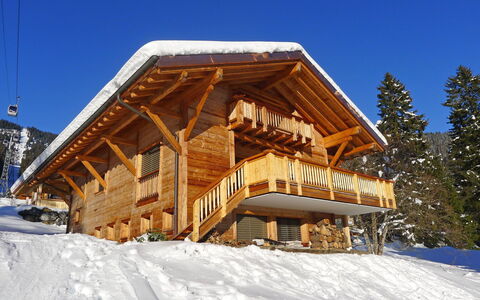 Khamariah: Winter, Snow, Log Cabin, Property, House, Home, Mountain, Ski Resort, Cottage, Building
