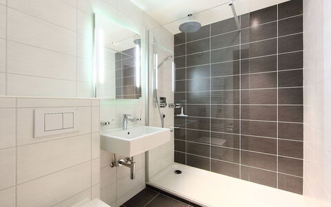 Villars 700: Bathroom, Room, Property, Tile, Interior Design, Floor, Tap, Architecture, Real Estate, Material Property