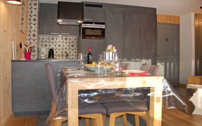 Accommodation:&nbsp;Opale 34 700.5
