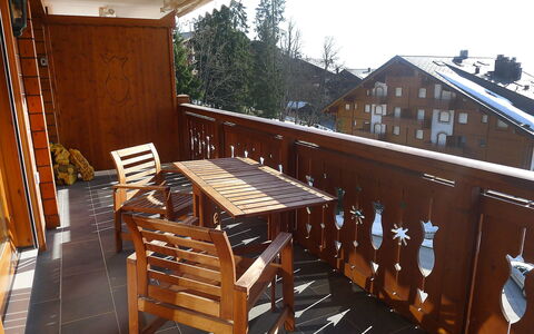 Villars 764: Property, Room, Building, Furniture, Deck, Real Estate, Handrail, Wood Stain, Home, House
