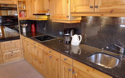 Accommodation:&nbsp;Rhodonite 24 764.8