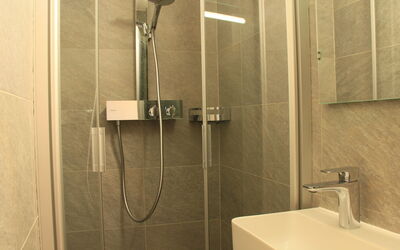 Accommodation:&nbsp;Les Girolles B15 784.4