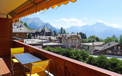 Grand-Hôtel B35 800.2: Sky, Property, Building, Cloud, Plant, Shade, Mountain, Wood, Architecture, Outdoor Furniture