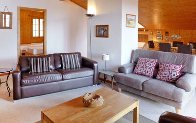 Accommodation:&nbsp;Armorial Ii Apt 6 850.3
