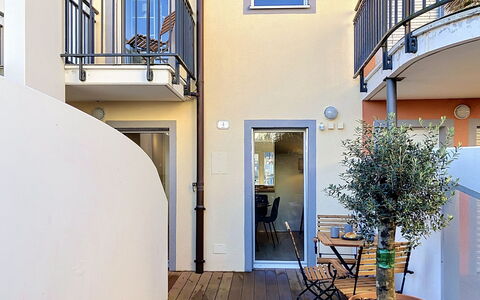 Accommodation:&nbsp;Magellan A4 R 100.64