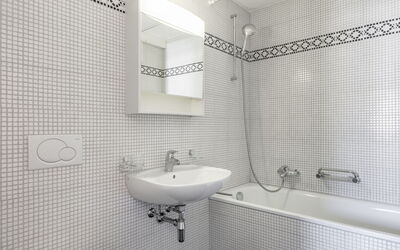Accommodation:&nbsp;Vasco de Gama B11 R 100.25