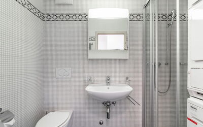 Accommodation:&nbsp;Vasco de Gama B11 R 100.25