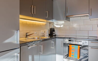 Accommodation:&nbsp;La Perouse D1 2 100.5