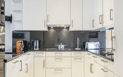 Accommodation:&nbsp;Vasco de Gama B6 R 100.50