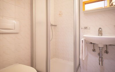 Accommodation:&nbsp;Sources 4110 150.18