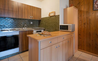 Accommodation:&nbsp;Domino B 48 220.10