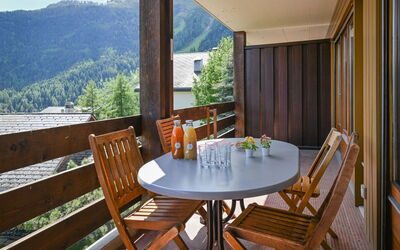 Accommodation:&nbsp;Centaure B 103 290.8