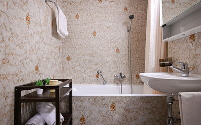 Accommodation:&nbsp;Centaure B 103 290.8