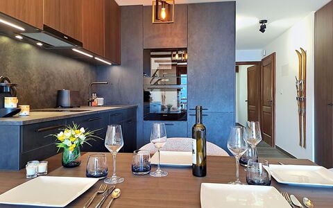 Mondzeu A258: Furniture, Interior Design, Kitchen, Countertop, Flooring, Wall, Wood, Light Fixture, Ceiling, Floor