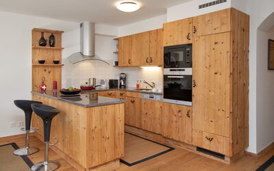 Accommodation:&nbsp;Les Combins 30 350.3